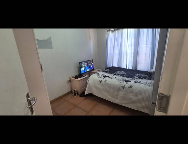 2 BEDROOM APARTMENT FOR SALE IN NORTHGATE